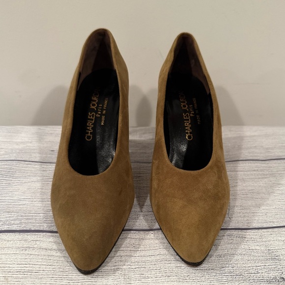 Charles Jourdan Brown Suede Heels/size 8M - Picture 1 of 13